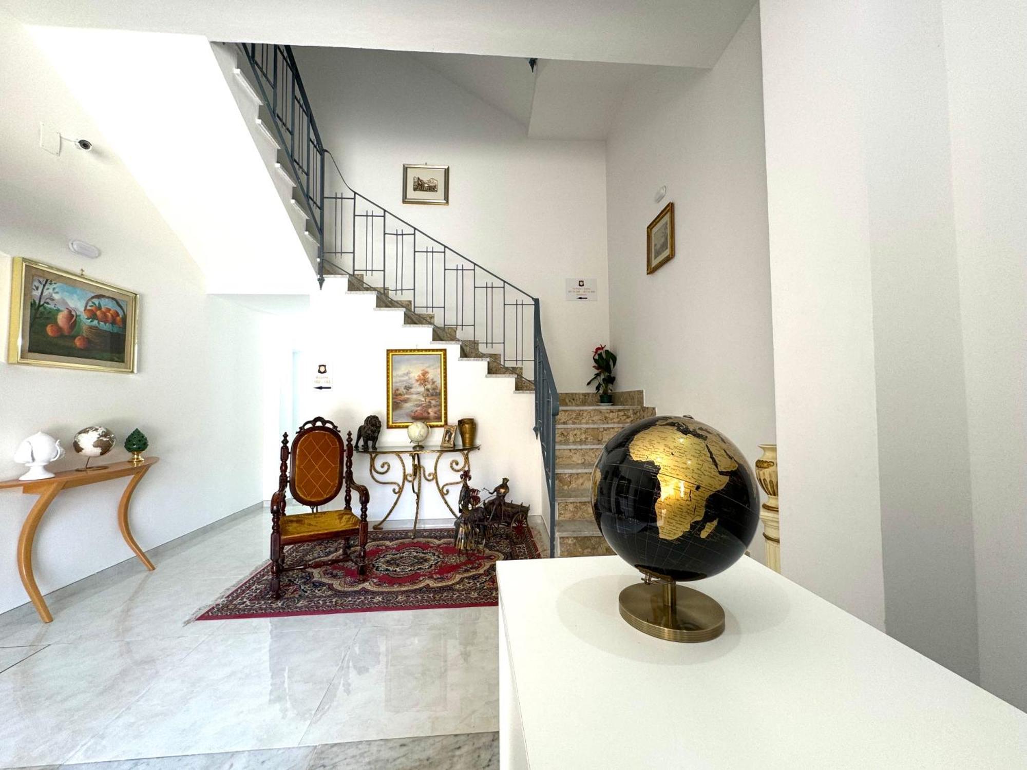 Отель Casa Ferrante Чинизи Экстерьер фото