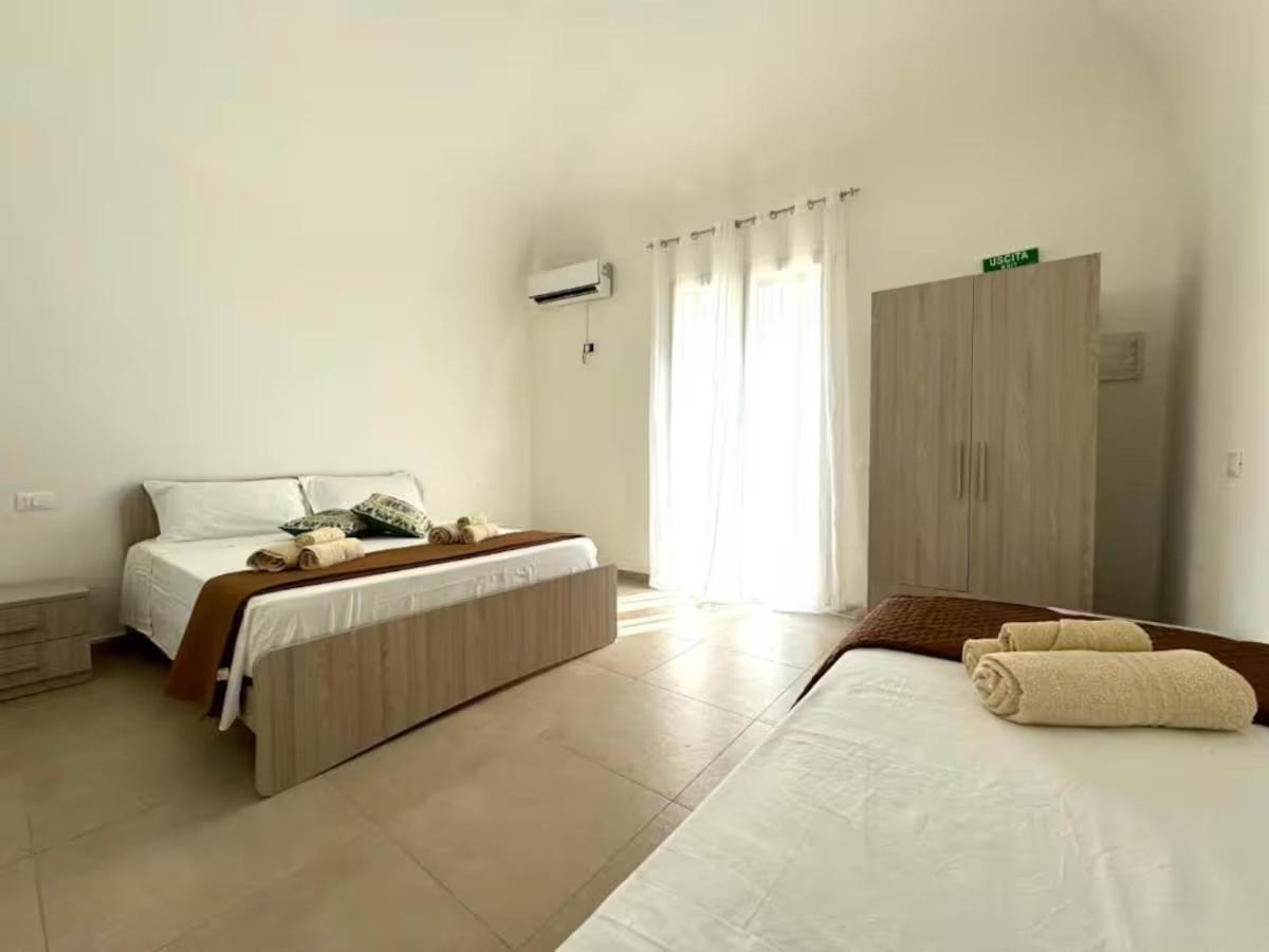 Отель Casa Ferrante Чинизи Экстерьер фото
